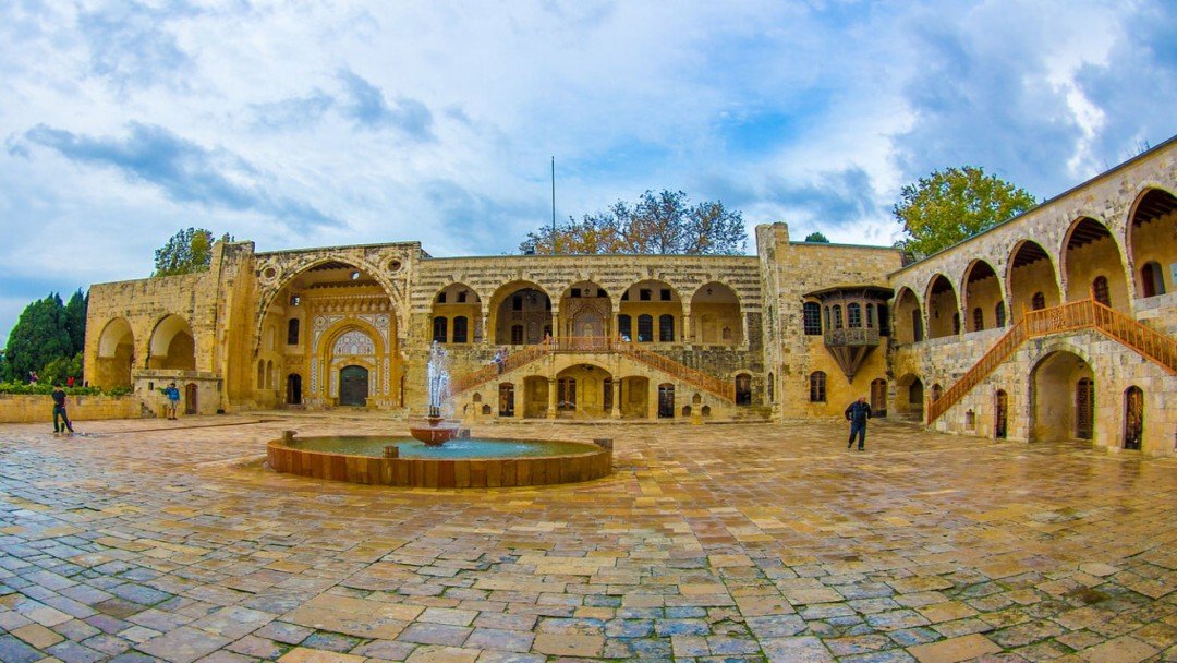 Deir Al-Qamar, Beiteddine Palace and Shouf Cedars Tour